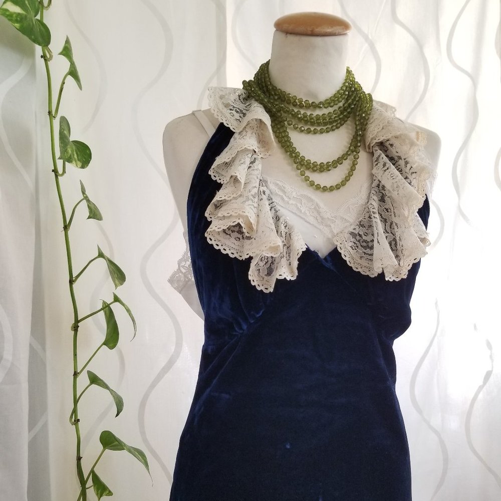 Vintage 1970s velvet dress w lace halter, Vampy backless long retro vntg maxi